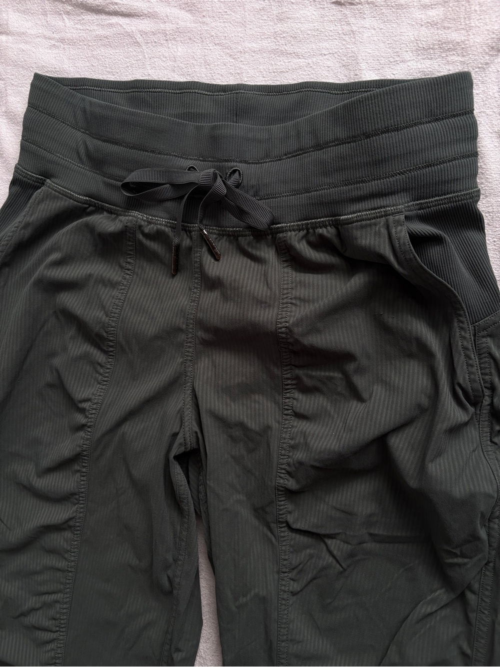 Lululemon Dance Studio Mid Rise Jogger Full Length Army Green - Picture 3 of 16